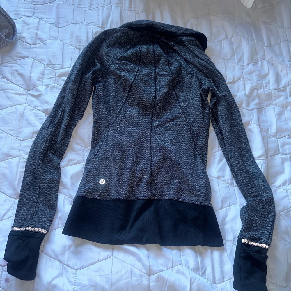 lululemon athletica bundle Sweaters